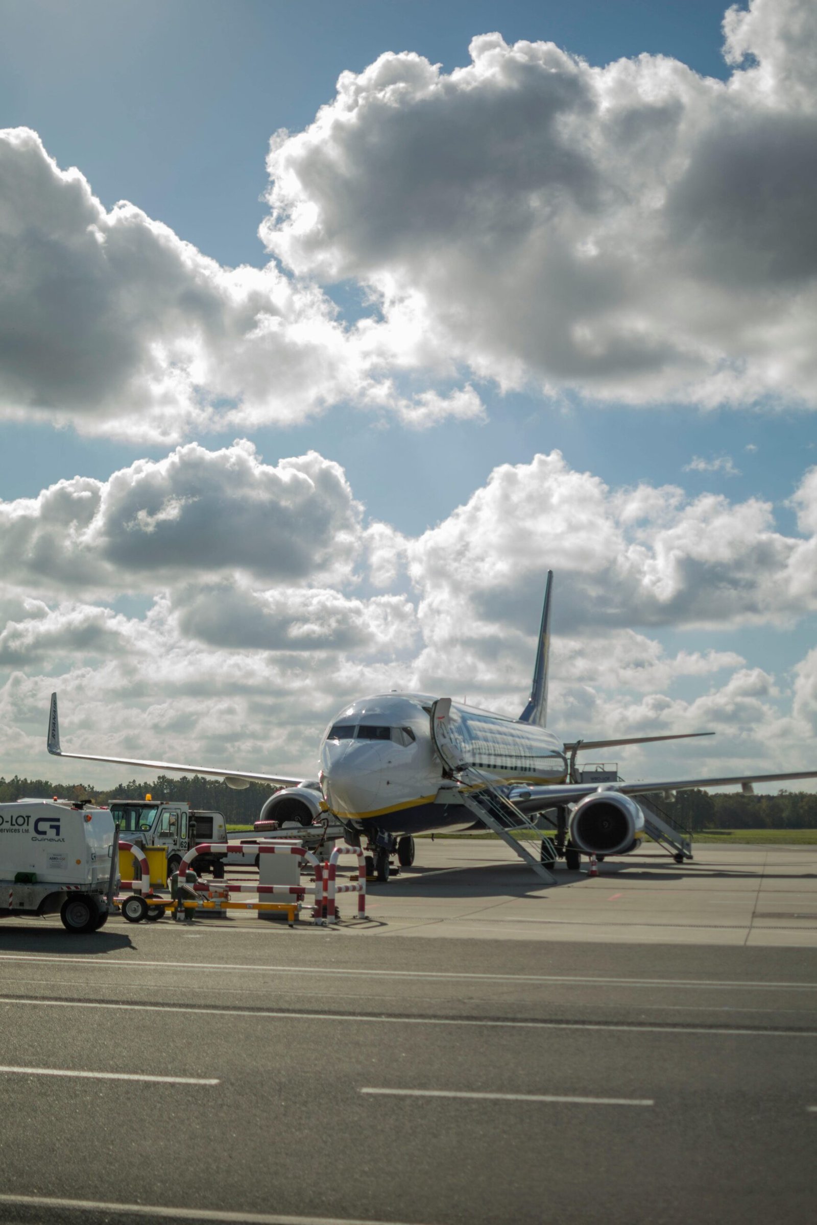 Taxi Flanders | Taxi & Luchthavenvervoer Menen, Kortrijk & Waregem airport charleroi