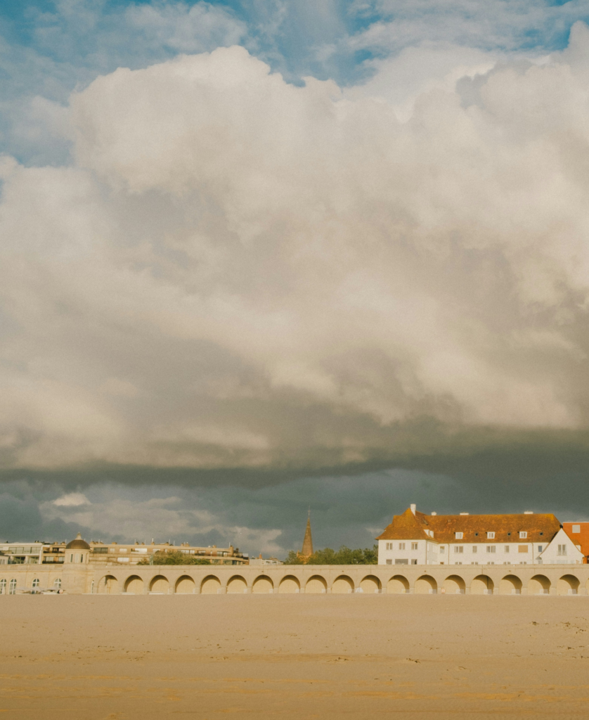 Taxi Flanders | Taxi & Luchthavenvervoer Menen, Kortrijk & Waregem Oostende Airport